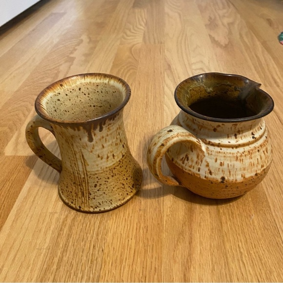 Rustic Pottery Ceramic Pitcher and Jug Set Signed Tan Boho Decor - Picture 4 of 10